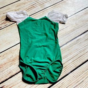 Child medium Zilliewear emerald leotard excellent condition.